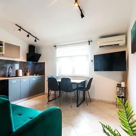 Apartman Smaragd Fažana Exteriör bild
