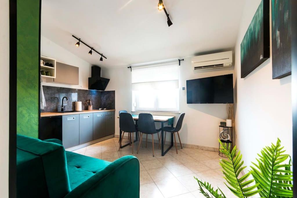 Apartman Smaragd Fažana Exteriör bild
